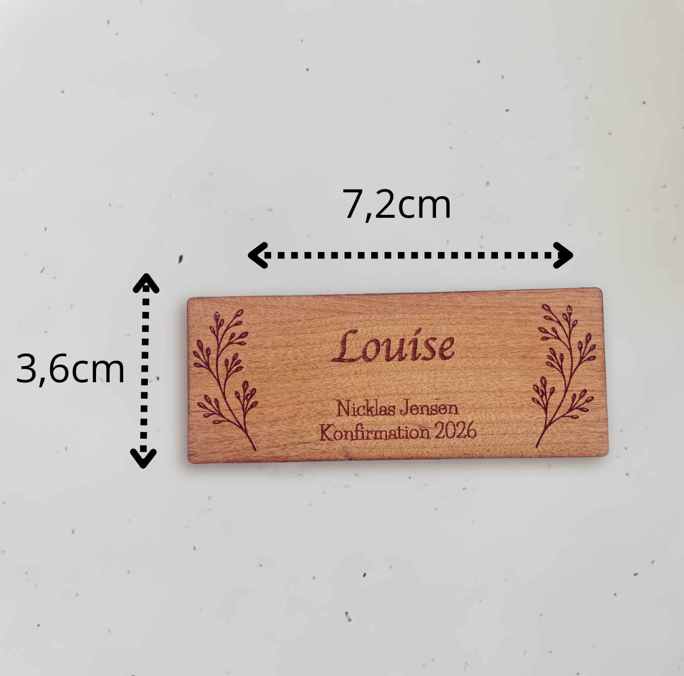 Personligt bordkort i træ - Louise