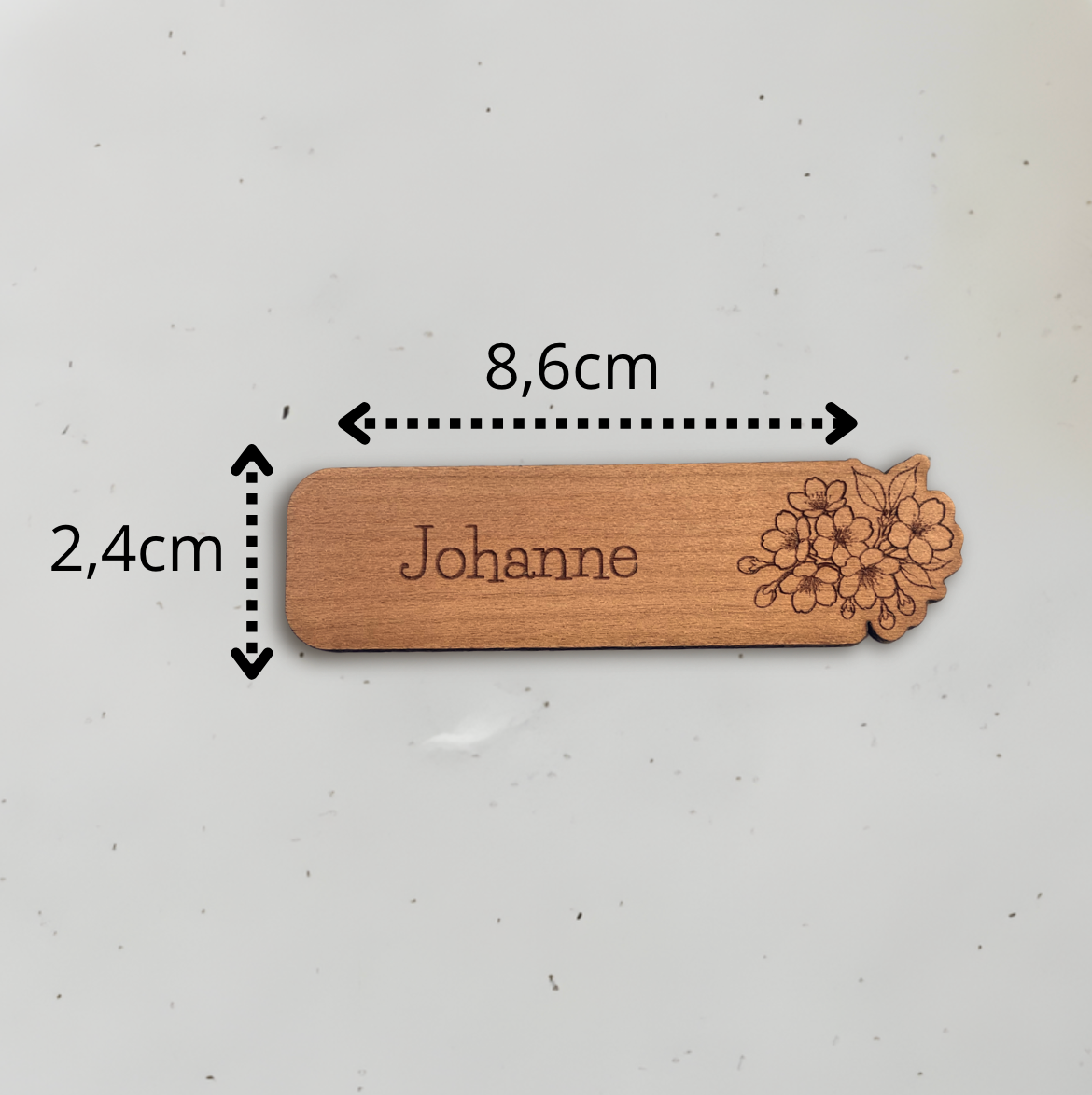 Personligt bordkort i træ – Johanne