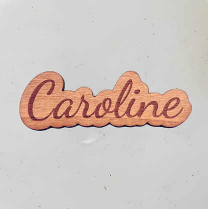 Personligt bordkort i træ - Caroline