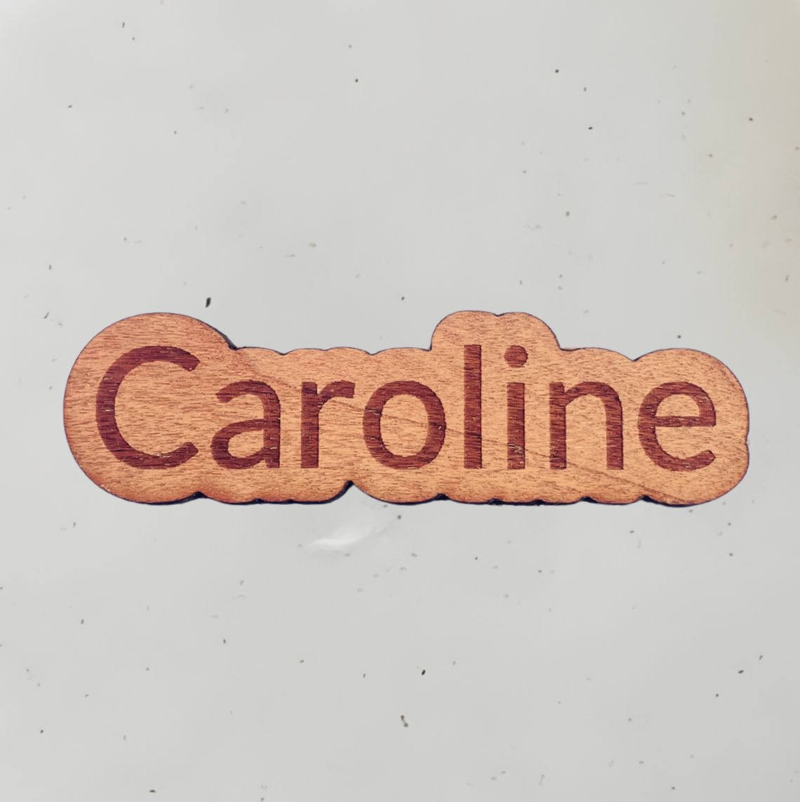 Personligt bordkort i træ - Caroline