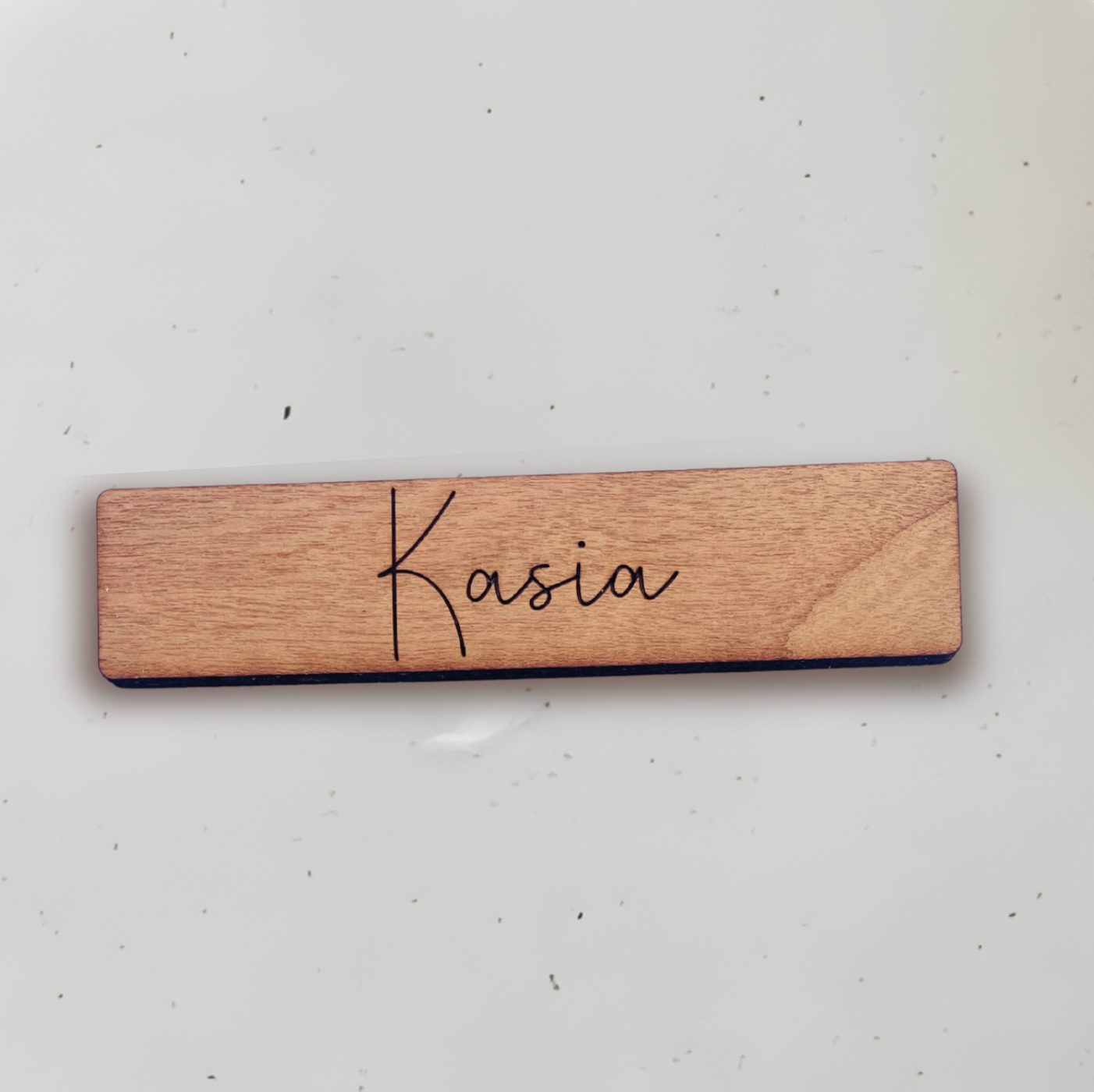 Personligt bordkort i træ - Kasia