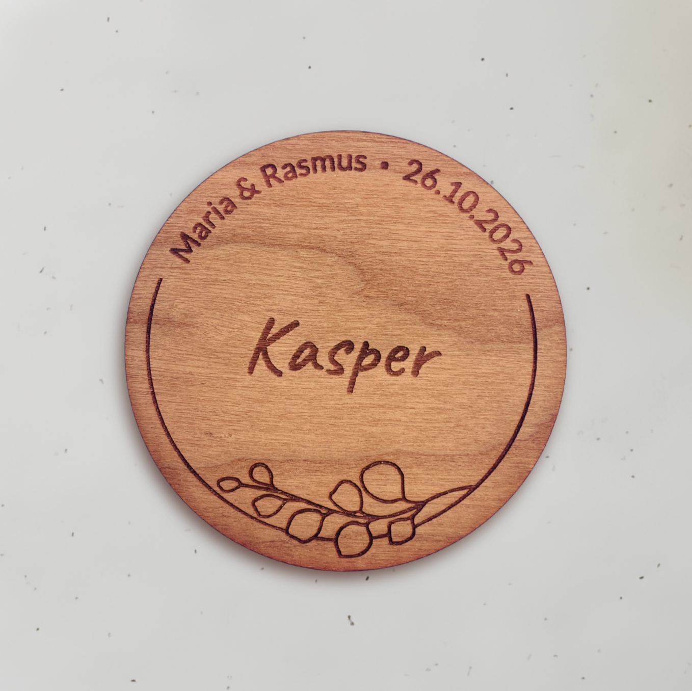 Personligt bordkort i træ - Kasper