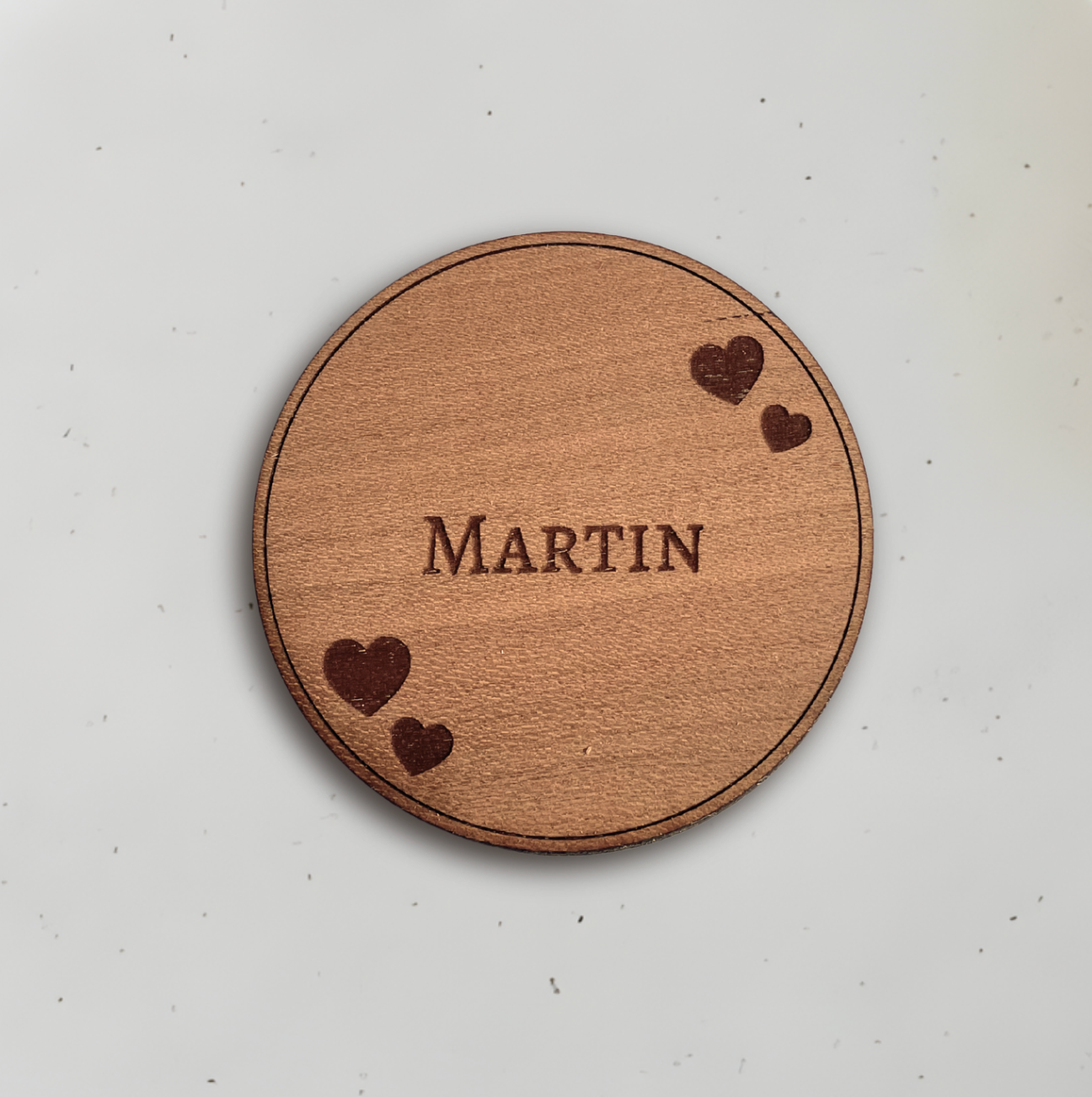 Personligt bordkort i træ - Martin
