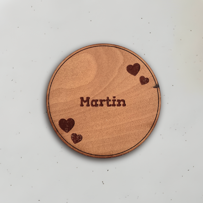 Personligt bordkort i træ - Martin