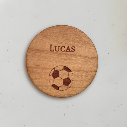 Personligt bordkort i træ - Lucas